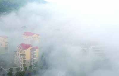 冷空气来了雨也下了,雾霾咋还不散(组图)