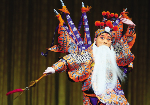 邓沐玮多年来在京剧舞台上一直以唱功见长