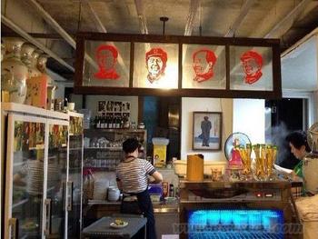 东京开东方红餐厅