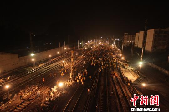 衡柳高铁和柳南客运专线贯通 南宁到北京全程