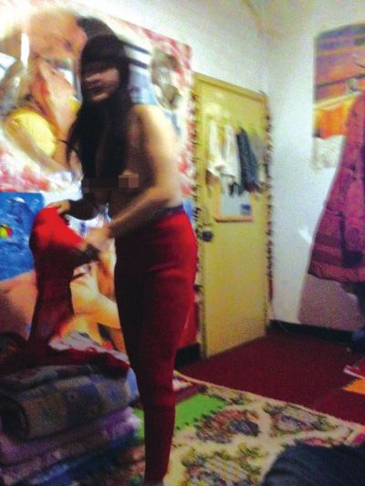 记者暗访北京"站街女":不乏男扮女装者收入不菲(组图)