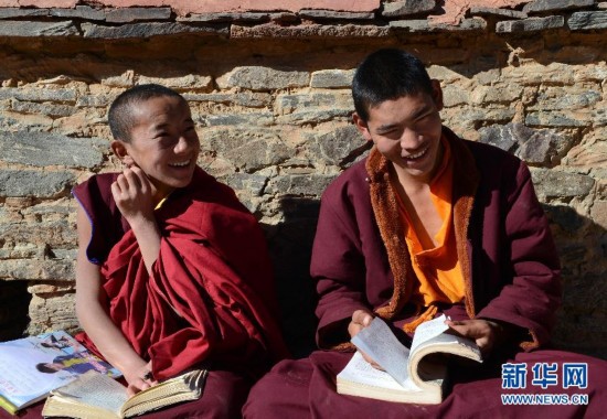 索朗嘉措:西藏山南地区贡嘎县 高山上的小学僧