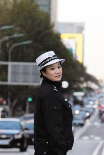 已怀念岗勤的女交警:很调离"热血马路"的日子(组图)中央狂篮电视剧第五集图片