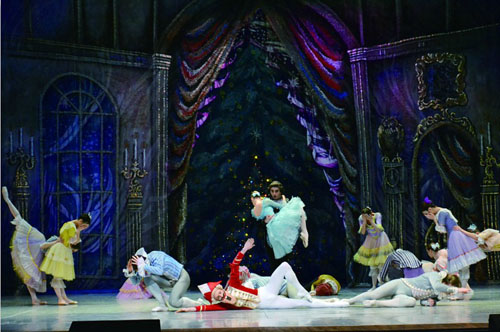 俄罗斯国家芭蕾舞团12月将来青献演《天鹅湖》和《胡桃夹子》