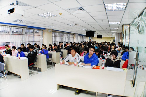 北京龙文教育:高三学生要做好期中考试总结
