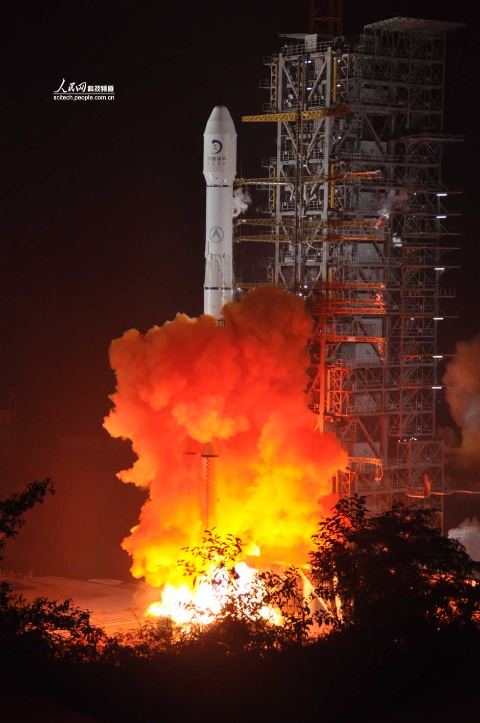 高清组图:嫦娥三号点火发射