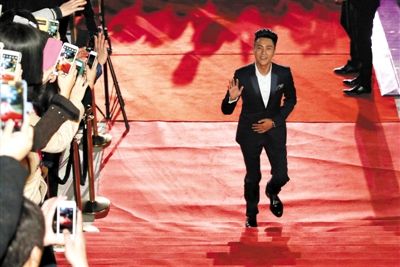 前晚出席活动的陈坤透露《鬼吹灯》将于《钟馗伏魔》后开机。 新京报记者 郭延冰 摄