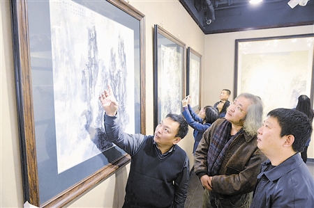 "从传统中来—画家范权书画新作展"今天起在开发区兰畹慧业艺术馆开幕