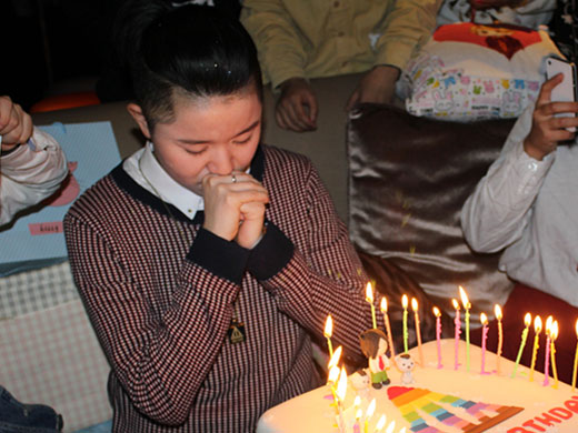 12月6日，是第一届《中国好声音》明星学员大山的生日（点击进入组图）