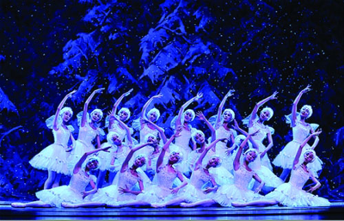 重庆芭蕾舞团圣诞推精品晚会 将登国泰大剧院