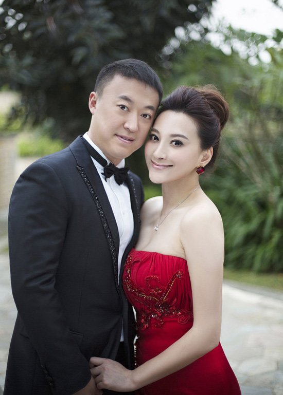 马琳低调迎娶新娘张雅晴 二婚婚纱照曝光(组图)