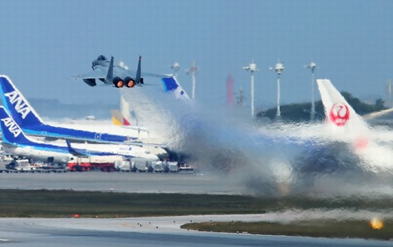 【组图】日那霸基地"军民同居" 战机升空时或需排队(组图)