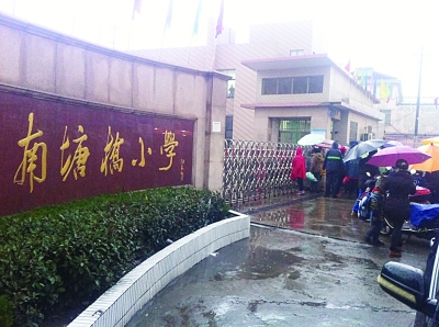 老师绑学生“示众”就发生在这所学校。郭靖宇 摄