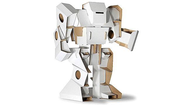 用纸盒组装的机器人(组图)
