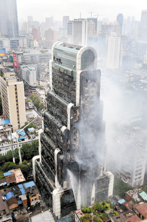 广州大火折射高层建筑消防困局(图)