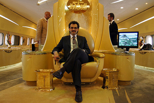沙特王子蝉联阿拉伯富豪榜首 图揭国外土豪如