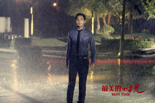钟汉良戏中淋雨，粉丝呼吁给陆励成送伞