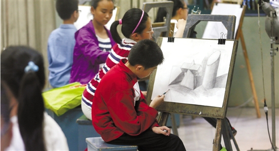 杭州青少年活动中心兴趣班78%以上的班需要摇