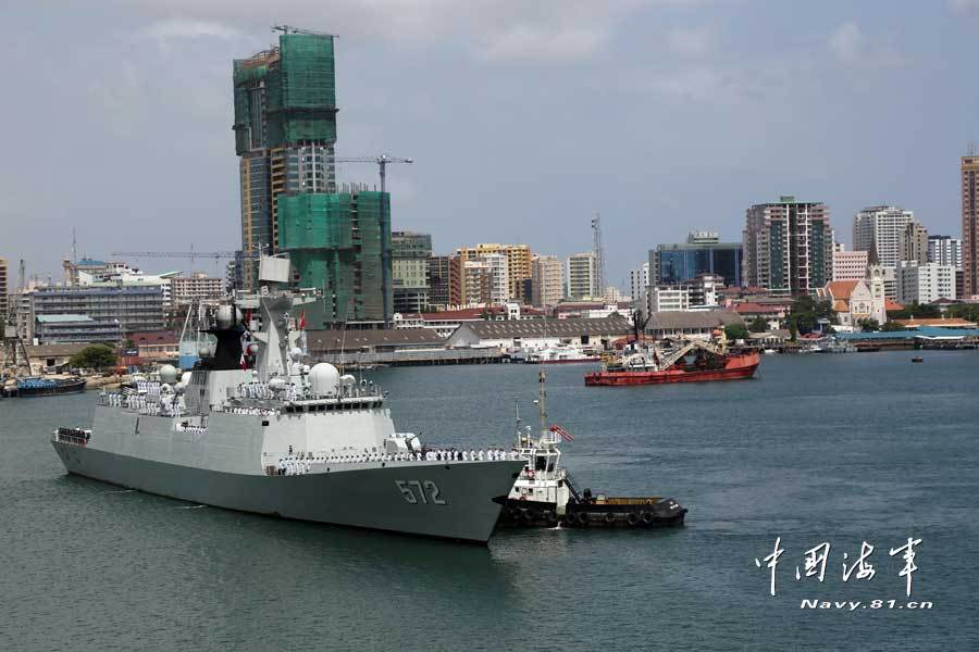 海军071型坞登舰访问坦桑尼亚(组图)
