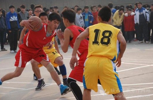 临潼区举办2013年中小学体育艺术节促进学生