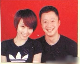 吴京谢楠结婚照首曝光 微博发布甜蜜婚讯(图)