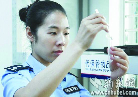 女民警吴冰梅