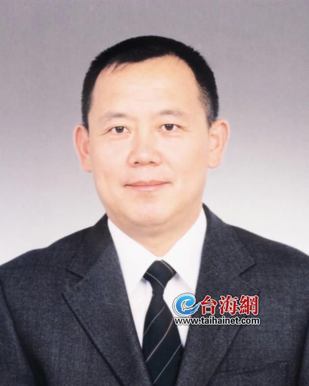 厦门市粮食局局长卢晓东