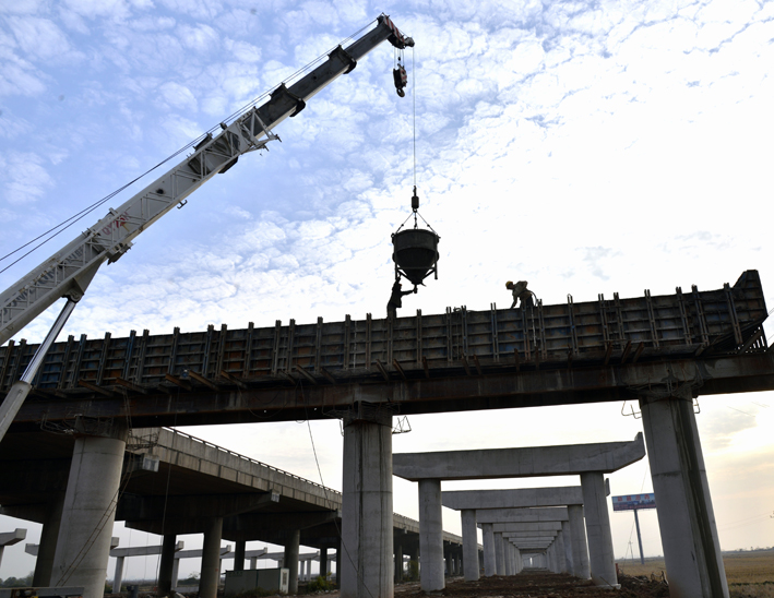 [江西]昌樟改扩建项目药湖特大桥下部结构工程完工(组图)