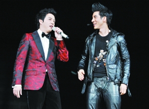 王力宏和李云迪曾经同台演出,十分默契,引发网友呼唤"在一起.