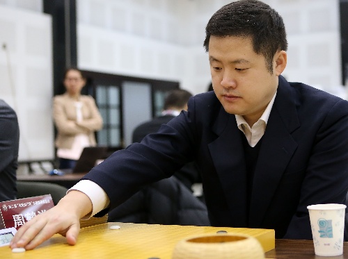 图文:中国围棋棋圣战本赛开赛 周鹤洋九段