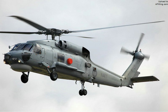 解放军研发新型直升机 直20在东北试飞成功