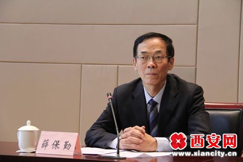 陕西省委宣传部副部长薛保勤主持发布会