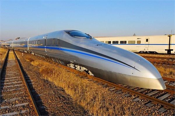 中国正试验时速605公里列车高铁时速有望翻倍