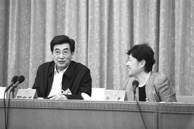 昨日，除去丰台团，郭金龙还参加了怀柔代表团的小组讨论。新京报记者 浦峰 摄