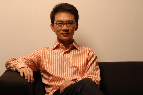 "眼镜主播"郎永淳:中医跨界做主持 与爱妻"生死相依"