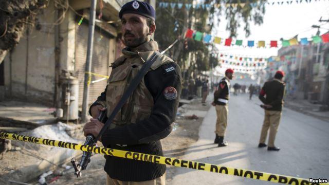 巴基斯坦军方车队遭炸弹攻击致20名士兵死亡
