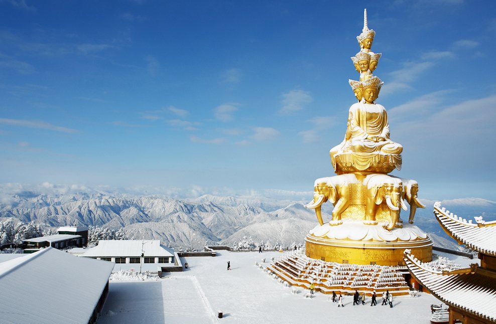 今冬峨眉山迎来雪景"醉"美季(组图)