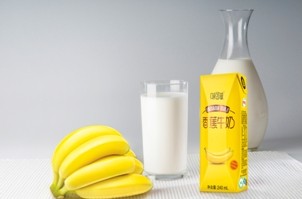 伊利味可滋震撼推出浓情香蕉牛奶(组图)