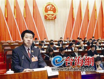 黄延强作市人民检察院工作报告