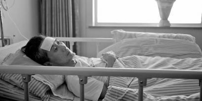1月21日,温维国做完肠梗阻手术后,从ICU病房转