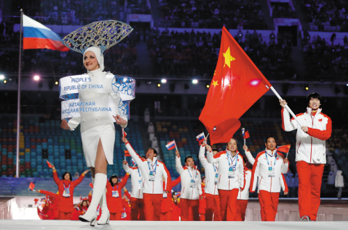 中国体育代表团在开幕式上入场。