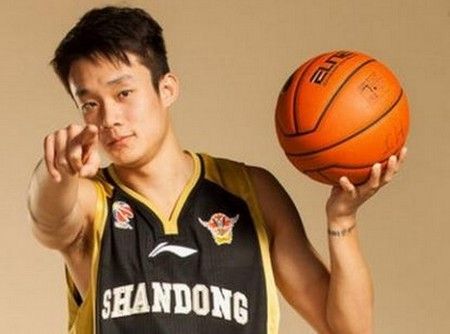 丁彦雨航首入NBA选秀网排名 高居11位超郭艾