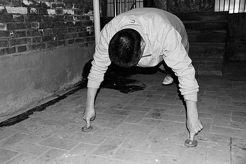 锻炼为治病练成"一指禅"(图)