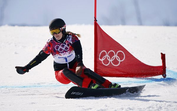 图文:单板滑雪女子平行大回转 瑞士选手夺冠