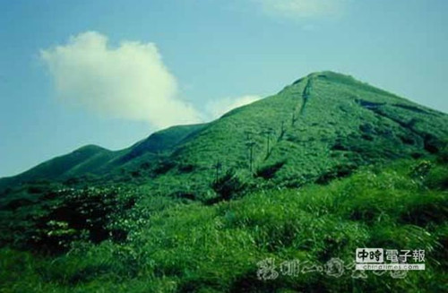 12日凌晨发生的台北士林有感地震,震央极度靠近大屯山火山区,引发学者忧心。(图自台湾《中国时报》)