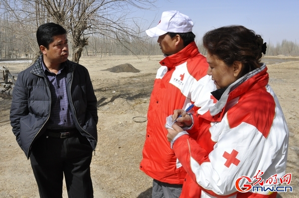 【组图】走进于田地震灾区:住房重建是受灾群众主要需求(1)_国内_光明