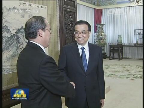 国务院总理李克强24日在中南海紫光阁会见越南祖国阵线中央委员会主席阮善仁。