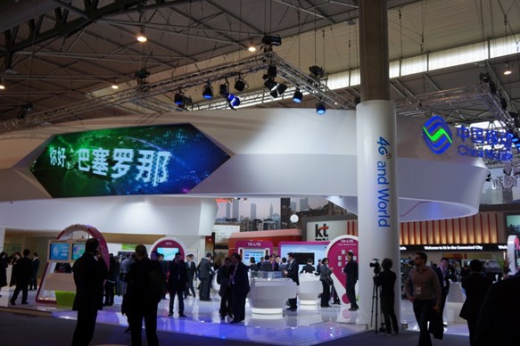 　　图：中国移动携手华为在MWC2014展示TD-LTE网络环境下的系列4G业务