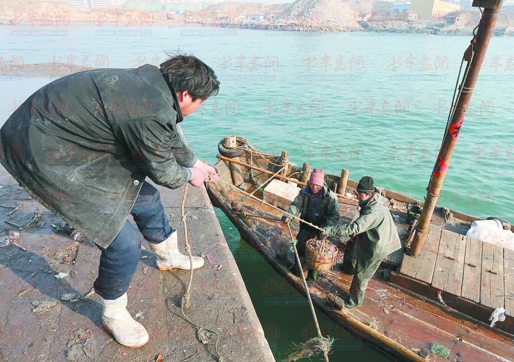 崂山沙子口哪儿吃海鲜_崂山绿石在哪儿捡_青岛崂山风景区地图(2)