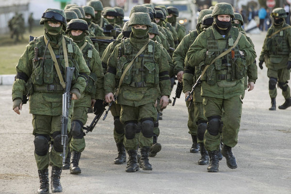 乌克兰国防部人士说,俄罗斯军人把这一最后通牒内容告知乌克兰部队